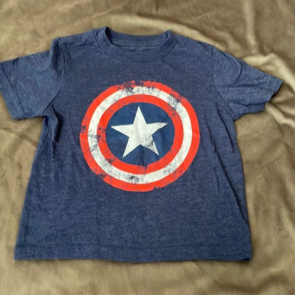 Marvel Other - Marvel tee